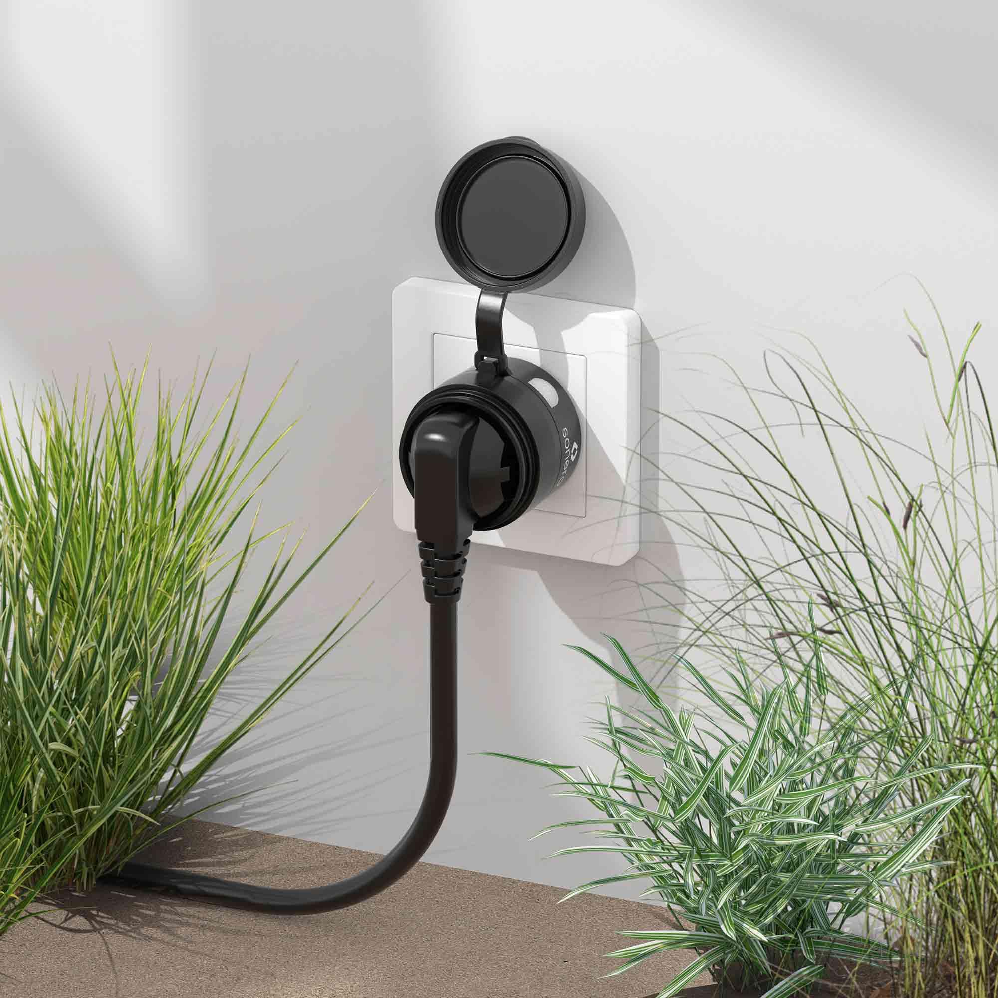 sonero Funksteckdosen mit Fernbedienung Aussen, Outdoor Set, 2300 Watt, 230V, 1 x Steckdose mit Funkfernbedienung, IP44, 30m Reichweite, Stromsparen, Schwarz